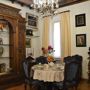 Bed & Breakfast Domus Piazza Del Popolo, Rome